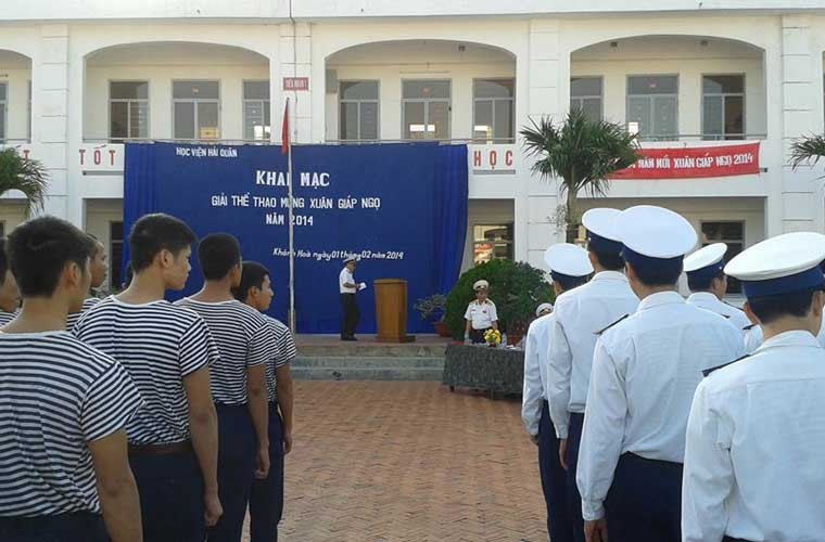 Ngày 1/2 (mùng 2 Tết), tại Học viện Hải quân (Quân chủng Hải quân), đã khai mạc Hội thao thể thao chào mừng xuân Giáp Ngọ. Hàng trăm học viên đã tham gia hội thao với khí thế vui xuân mới rất phấn khích.